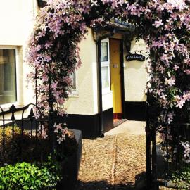 Hillside Bed and Breakfast, hotel in Crediton