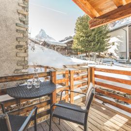 Chalet Alpoase – hotel w mieście Zermatt
