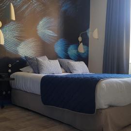 Logis Hôtel des Deux Forts, מלון בסאלן-לה-באן