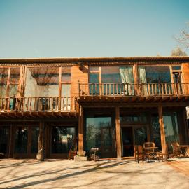 Albergue Bergando, hotel in Negreira