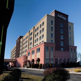 Hotel Executive Suites, מלון בקרטרט