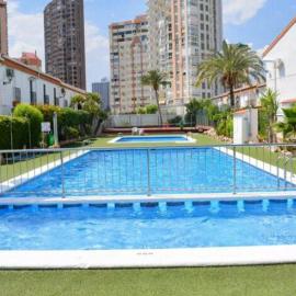 RINCONADA REAL BUNGALOW-PLAYA LEVANTE โรงแรมในเบนิดอร์ม