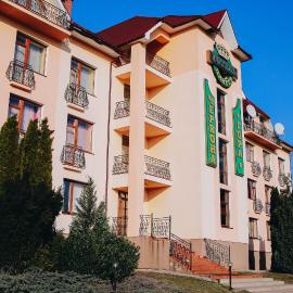Chervona Gora: Mukaçeve şehrinde bir otel