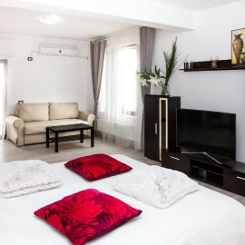 Alex Residence, hotel em Otopeni