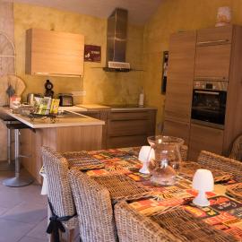 Gîte de Corbion une envie d'Ailleurs 6personnes et le Pt Bonheur 2 personnes, hotel sa Leignon