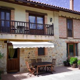 Apartamentos Playa Galizano, hotelli kohteessa Galizano