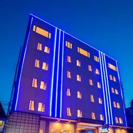 Zoom Hotel Mulawarman, hótel í Samarinda