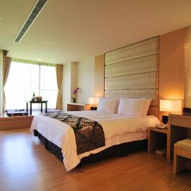 Tai-Yi Red Maple Resort, hotel a Puli