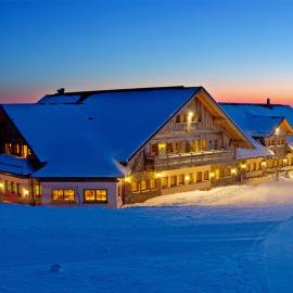 Alpska Perla Apartments, hotell i Cerkno