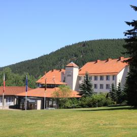 Waldhotel Berghof Thüringer Wald, hotel em Luisenthal