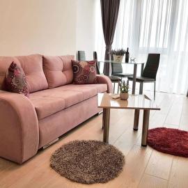 Brand new apartment in Rebreanu Towers Residence, готель у Тімішоарі