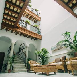 Apartamentos casa palacio, hotel in El Puerto de Santa María