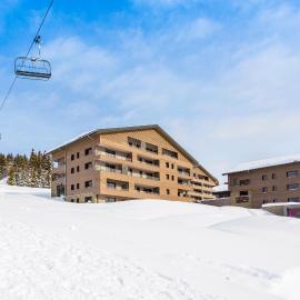 Résidence Club MMV Les Chalets des Cimes – hotel w mieście Les Saisies