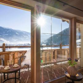 Apartment Kornerhof Kaltenbach Zillertal, hotelli kohteessa Kaltenbach