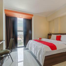 Makassar में, होटल RedDoorz Plus at Boulevard Panakkukang Makassar