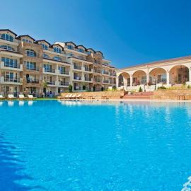 Atia Resot, Hotel in Tschernomorez