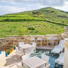 Ta Pinu Guesthouse, hotel in Għarb