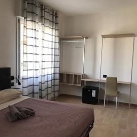 Riva Reno 4 Rooms, готель у Болонії