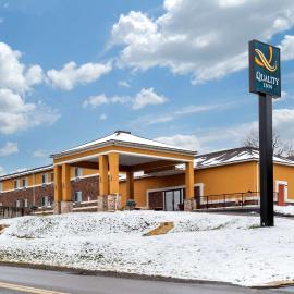 Quality Inn Coraopolis - Pittsburgh Airport, hotel in Coraopolis