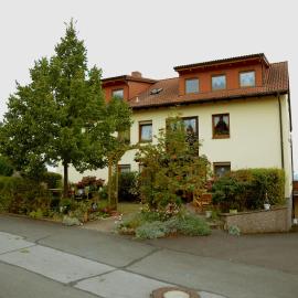 Ferienwohnung Margit Altenstein، فندق في Maroldsweisach