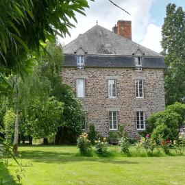 Le Presbytère de Saint Malon，Saint-Malon-sur-Mel的飯店