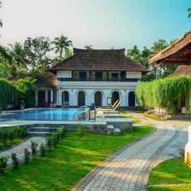 Kumarakom Tharavadu - Heritage Hotel