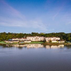 Viesnīca Ferrycarrig Hotel pilsētā Veksforda