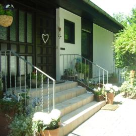 Apartment Adam, hotel u gradu Bechenheim