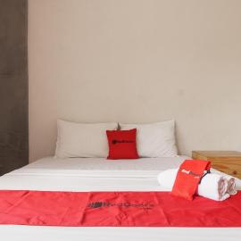 RedDoorz Plus at Hotel Negeri Baru Lodaya Puncak
