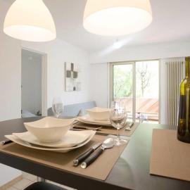Appartement calme, clim, patio XXL, piscine&parking