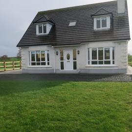 INGLEWOOD - Sister property to Thistledown - Sleeps 8 - Ballina - Crossmolina Co Mayo, hotell sihtkohas Mayo