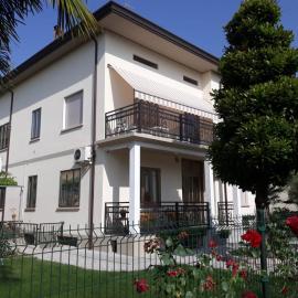 CASA ROMAN ITALIA, Center Sacile, hotel en Sacile