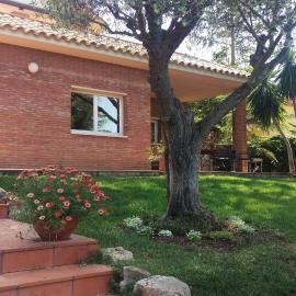 CASA BEGUES Cerca deBarcelona y playas, hotel u gradu 'Begues'