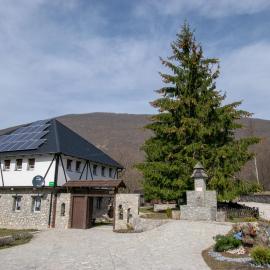 Holiday park Hajducka cesma、Dubovskoのホテル