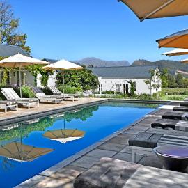 Lavender Farm Boutique Guest House: Franschhoek şehrinde bir otel
