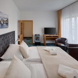 Hotel Oya, hotel in Prague