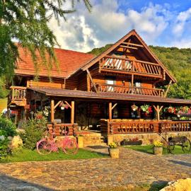 Cabana din Groapa Frumoasa, hotel a Rîşnov