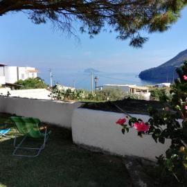 Case Vacanza Cafarella, hótel í Malfa