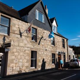 The Kirkmichael Hotel, hotel v destinaci Kirkmichael