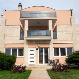 Apartments Mobine, hotell sihtkohas Metković