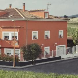 APARTAMENTO 3, 6 Pax CASA RURAL EL SAUCE A 2 KM DE CUENCA, хотел в Nohales