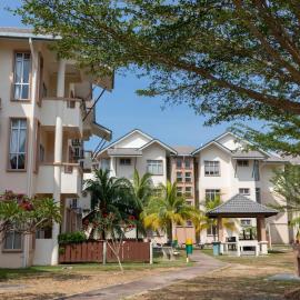 Seri Bayu Resort Hotel, хотел в Кампонг Баган Лаланг