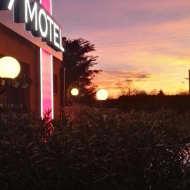 7MOTEL - Settimotel, hotel Settimo Milanesében