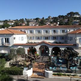 Logis Hôtel le Provencal Rest les Mûriers