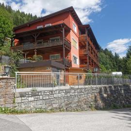 Ferienwohnungen BergArt, hotel Iselsbergben