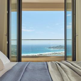 Artemis Villas - Spectacular Views & Ideal For Large Groups, By ZanteWize, hotelli kohteessa Khartáta