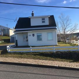 La petite maison sur la côte, hotel a Sainte-Anne-des-Monts