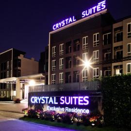 Crystal Suites Suvarnbhumi Airport, hótel í Lat Krabang