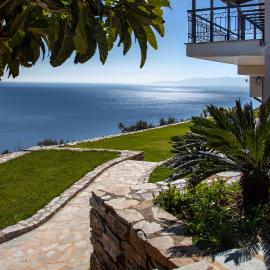Aegean Panorama Apartments, hotel in Akhladherí