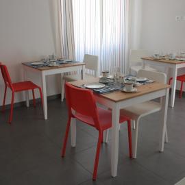 Gli olivi, hotel u gradu Olijena
